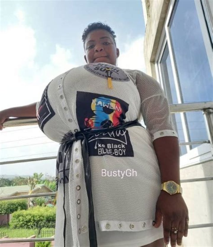 7 Hot Photos Of BustyGh, The Lady with the biggest B00bs In The Whole Of Ghana