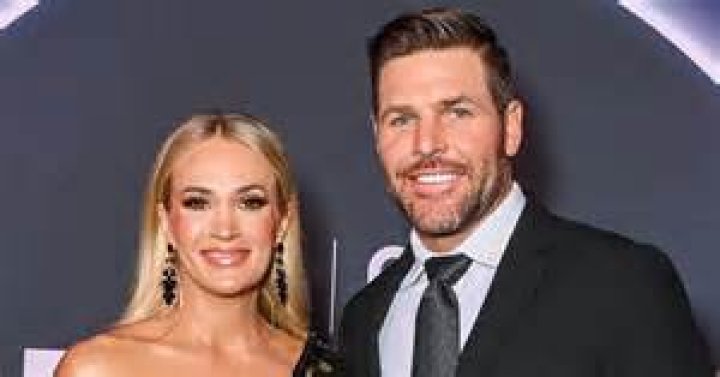 Carrie Underwood & Mike Fisher's Family Life: Sons, Marriage & More!