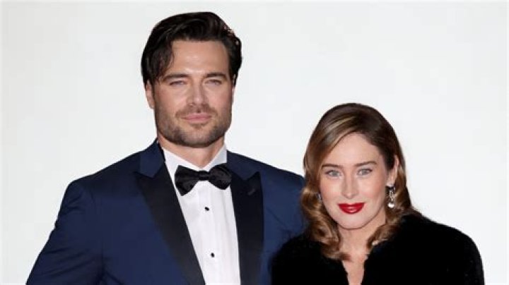 Giulio Berruti: Latest News & Updates - From Marriage to Career!