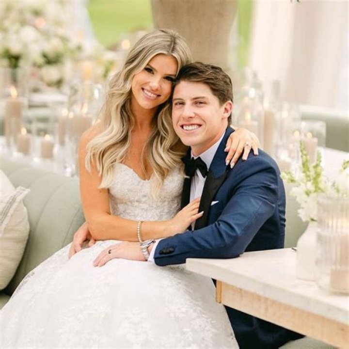 Is Sidney Crosby Married? Relationship Status & Kathy Leutner