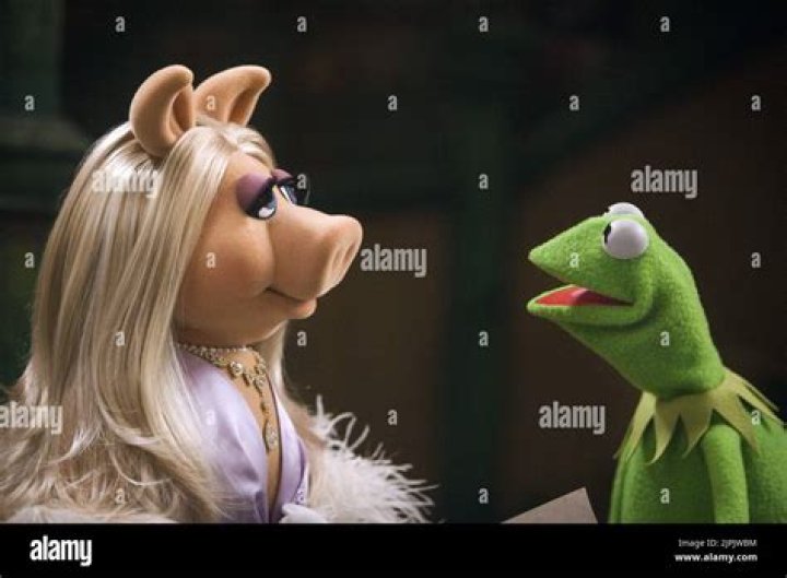 Kermit & Miss Piggy: From Muppets Romance to Splits | The Untold Story