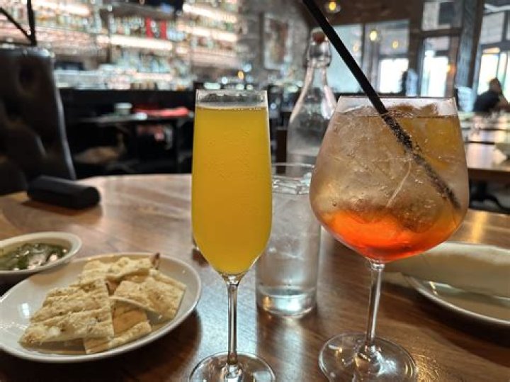 LA's Best Bottomless Mimosa Brunches - Find Yours!