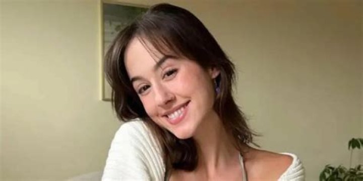 Lara Rose's OnlyFans Journey & Impact