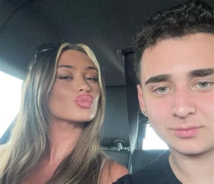 Mckinley Richardson: Age, Boyfriend & Social Media Fame!