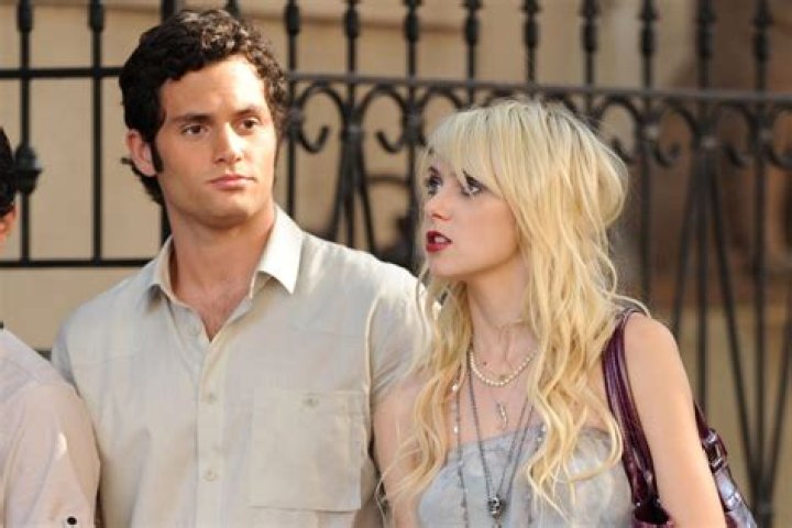 Taylor Momsen: Dating Life & Gossip Girl Secrets Revealed!