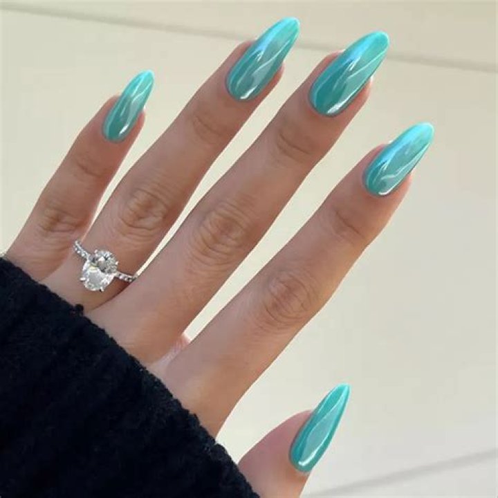 Tiffany Blue Nails: 2025 Trends & Design Ideas!