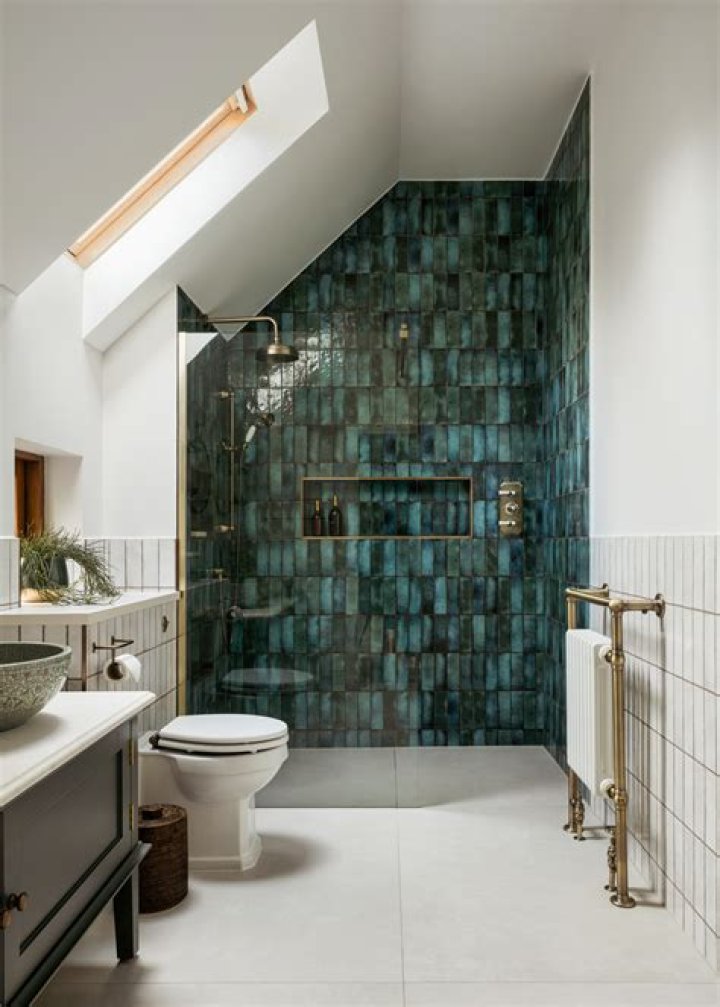 Top 70 Funky Bathroom Tile Ideas & Inspiration
